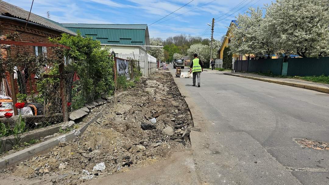 Новини Хмельницького - фото з У Хмельницькому розпочали ремонт вулиці Будівельників  (ФОТО)
