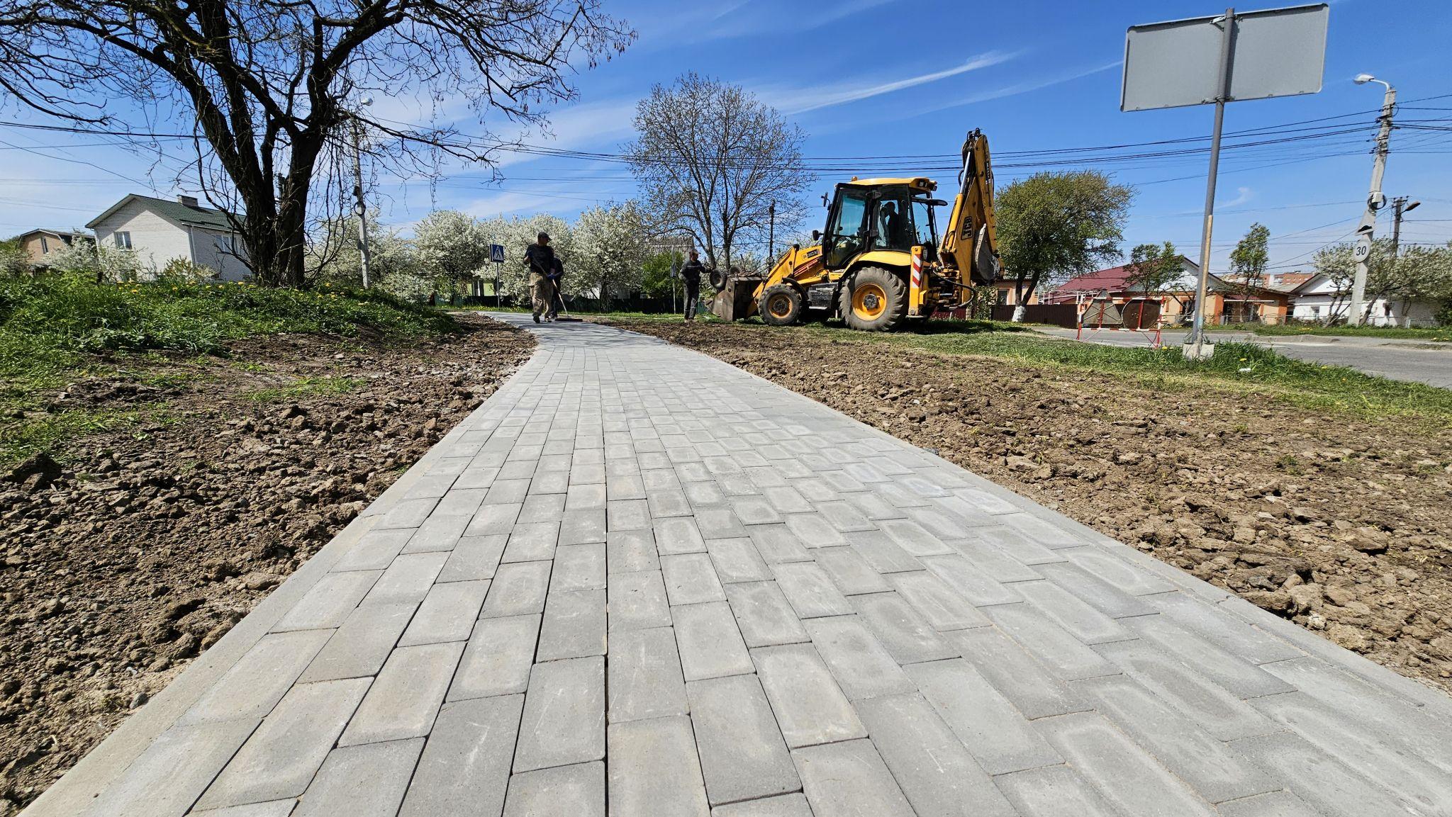 Новини Хмельницького - фото з У Хмельницькому ремонтуватимуть тротуари та пішохідні доріжки (ПЕРЕЛІК ВУЛИЦЬ)