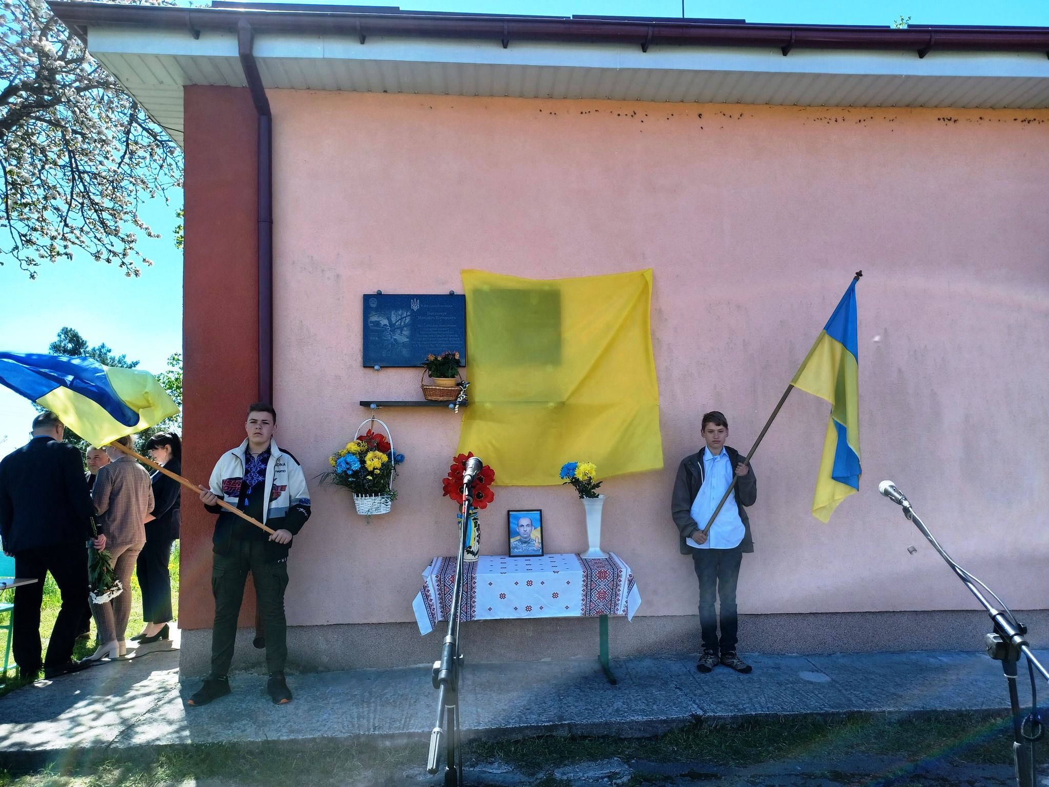 Новини Хмельницького - фото з На Шепетівщині увіковічнили пам’ять загиблого солдата (ФОТО)