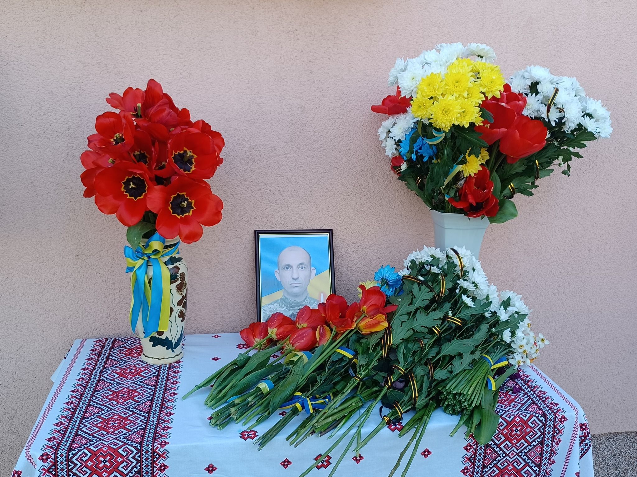 Новини Хмельницького - фото з На Шепетівщині увіковічнили пам’ять загиблого солдата (ФОТО)