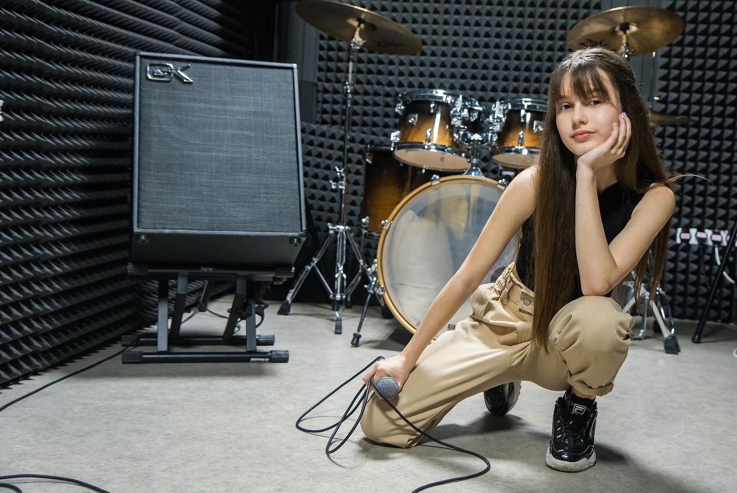 Новини Вінниці - фото з Інтерв’ю з Darisha: як починався творчий шлях юної співачки та про що пісня «Під вінницьким дощем»