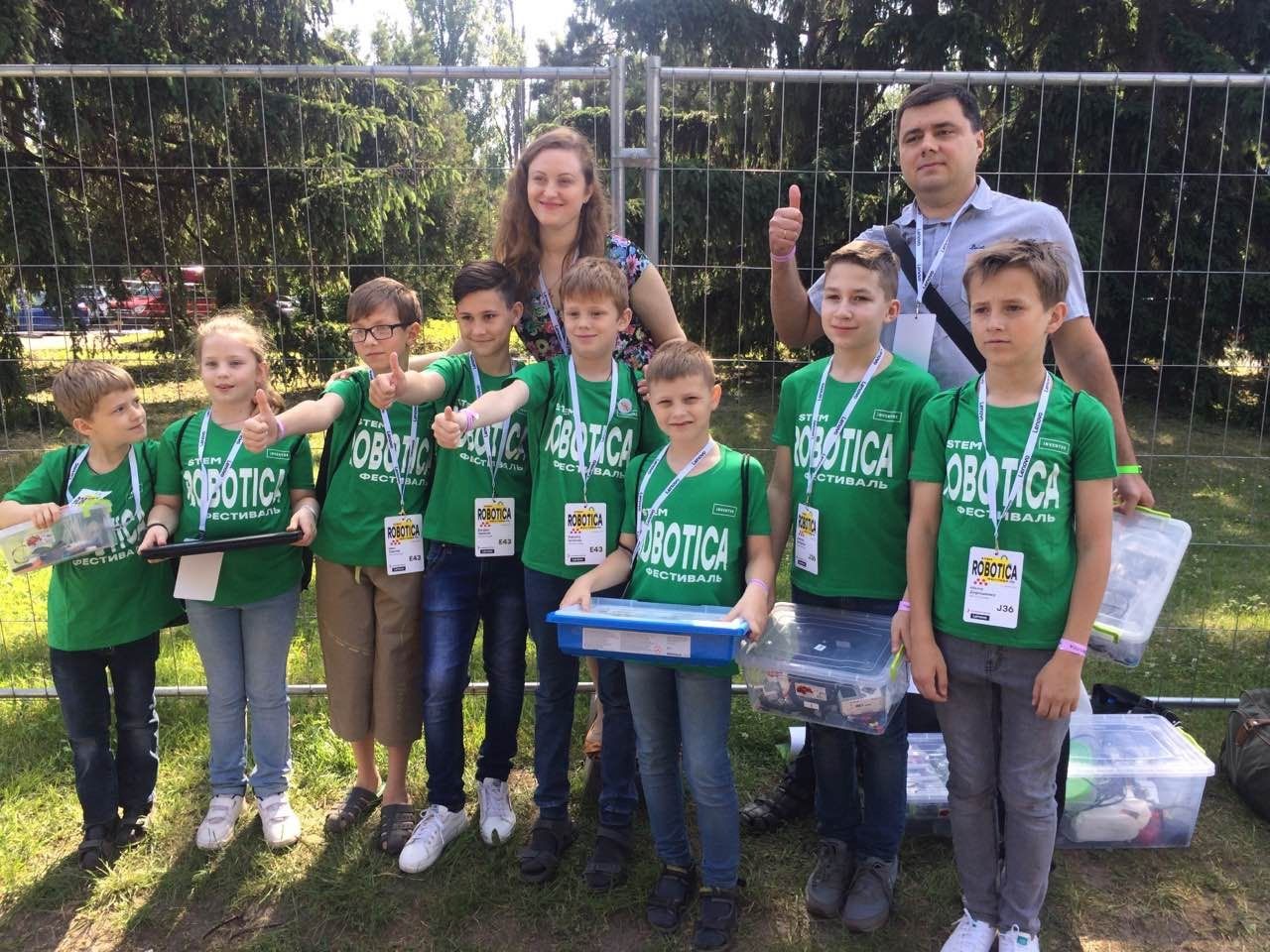 Новини Хмельницького - фото з Переселенці з Вугледару відкрили Робоклуб у Хмельницькому