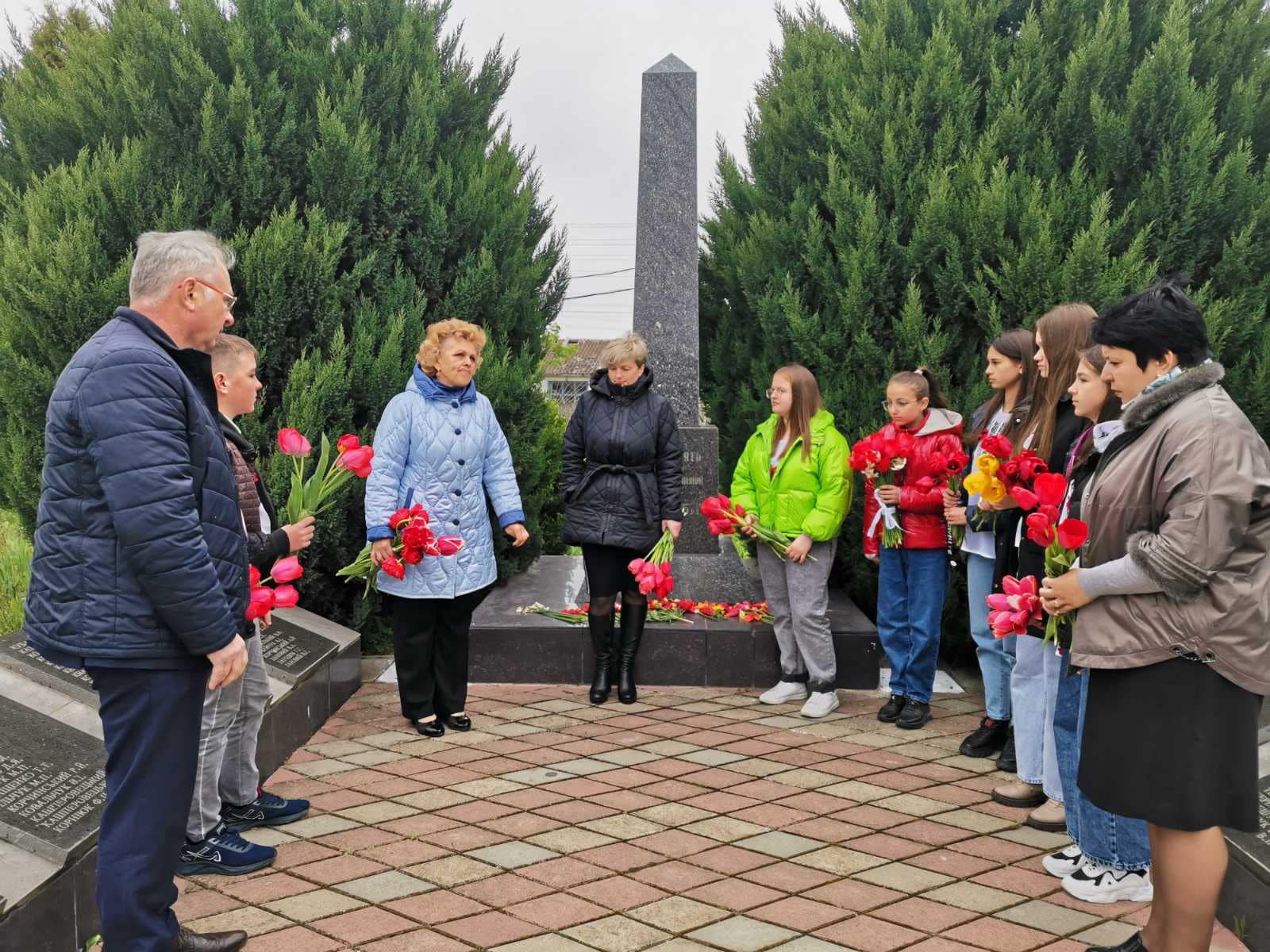 Новини Козятина - фото з «Пам'ятаємо тих, хто боровся проти нацизму. Шануємо тих, хто воює за Україну сьогодні»