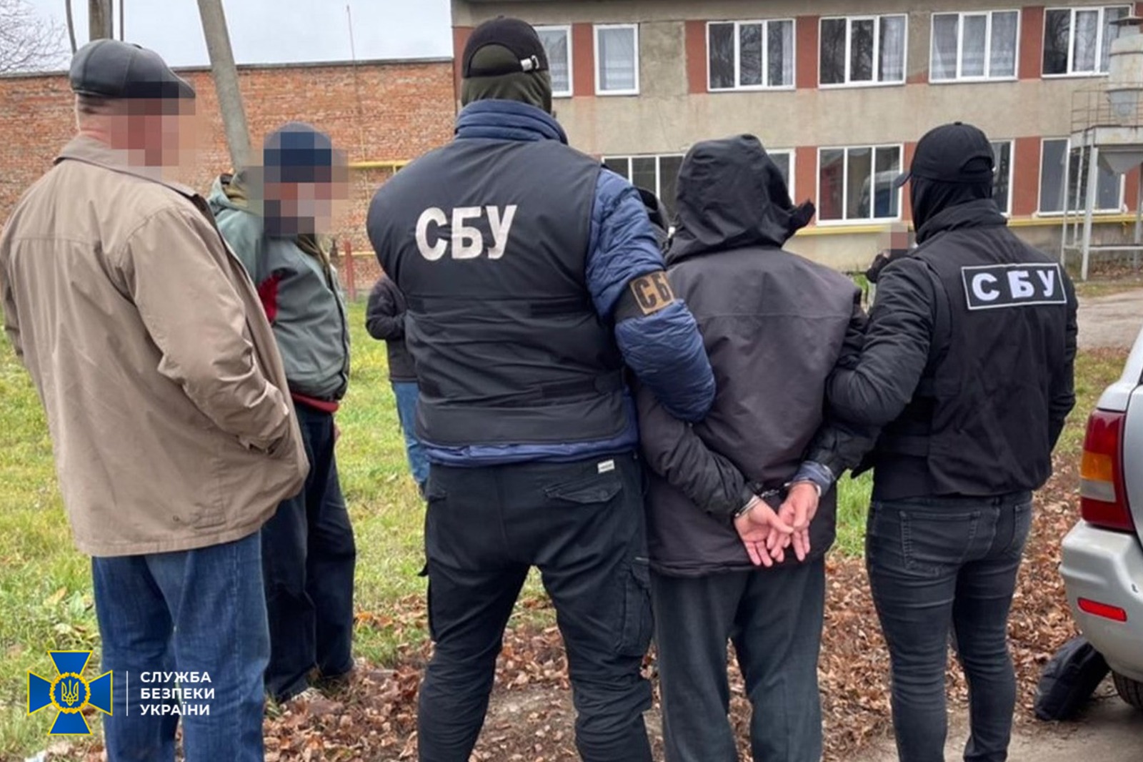 Новини Вінниці - фото з «Розконсервований» агент воєнної розвідки рф «працював» на Вінниччині На зображенні може бути: 5 людей та текст