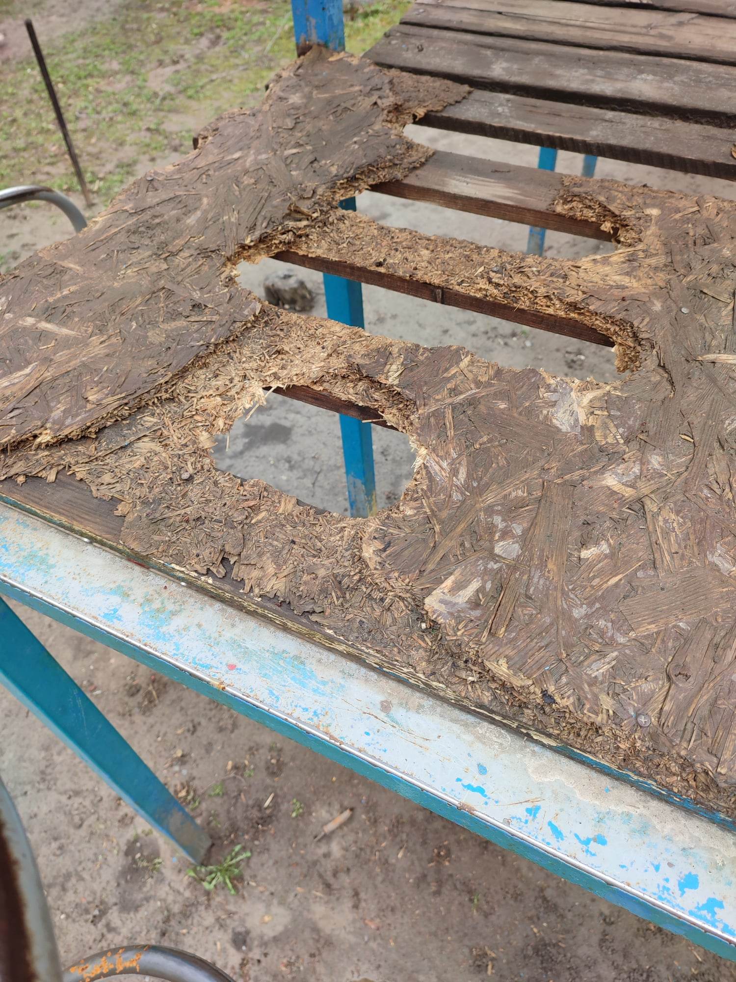 Новини Вінниці - фото з «Хочеться, щоб наші діти були у безпеці»: хто має ремонтувати дитячі майданчики у Вінниці?