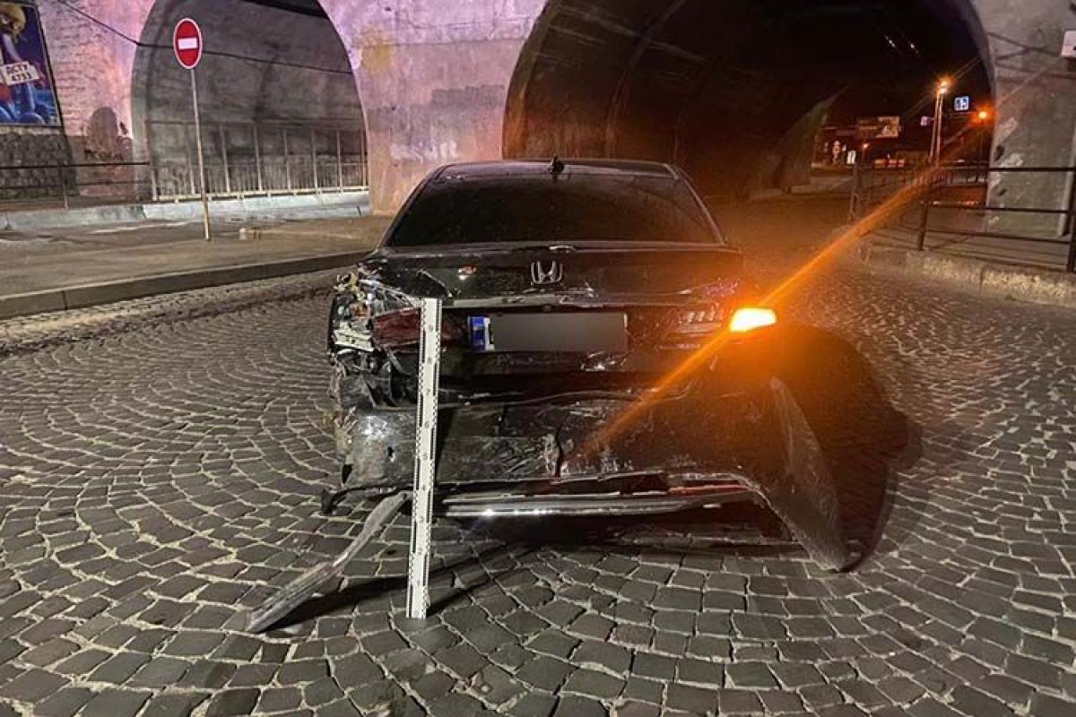 Новини Тернополя - фото з Аварія біля шостого магазину: чи був напідпитку водій Audi Q7 і що про нього відомо? Подробиці