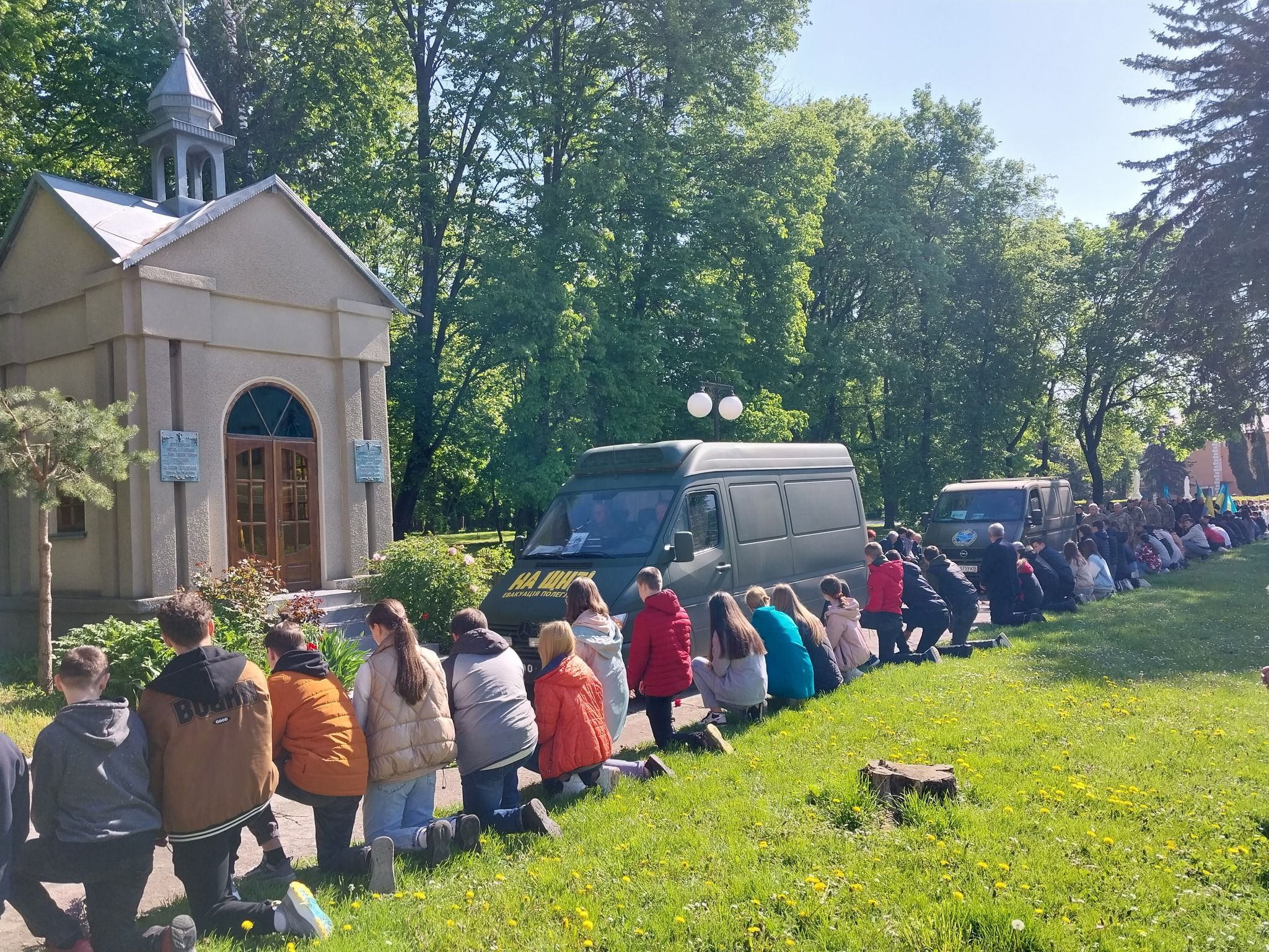 Новини Тернополя - фото з Борщівська громада у жалобі зустріла своїх полеглих Героїв