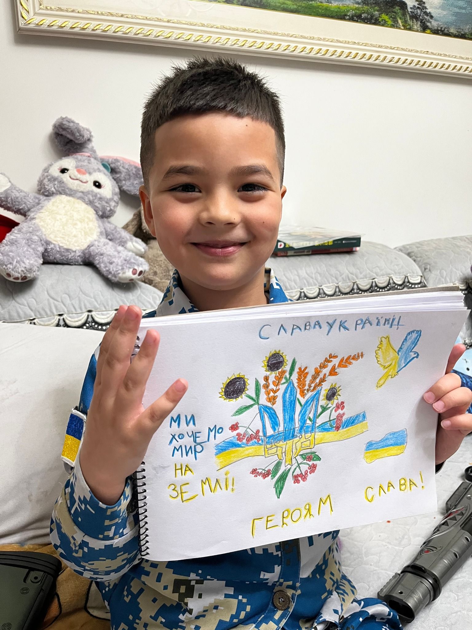 Новини Тернополя - фото з Живе у Китаї, а серцем – з Україною. Історія волонтерки з кременецьким корінням