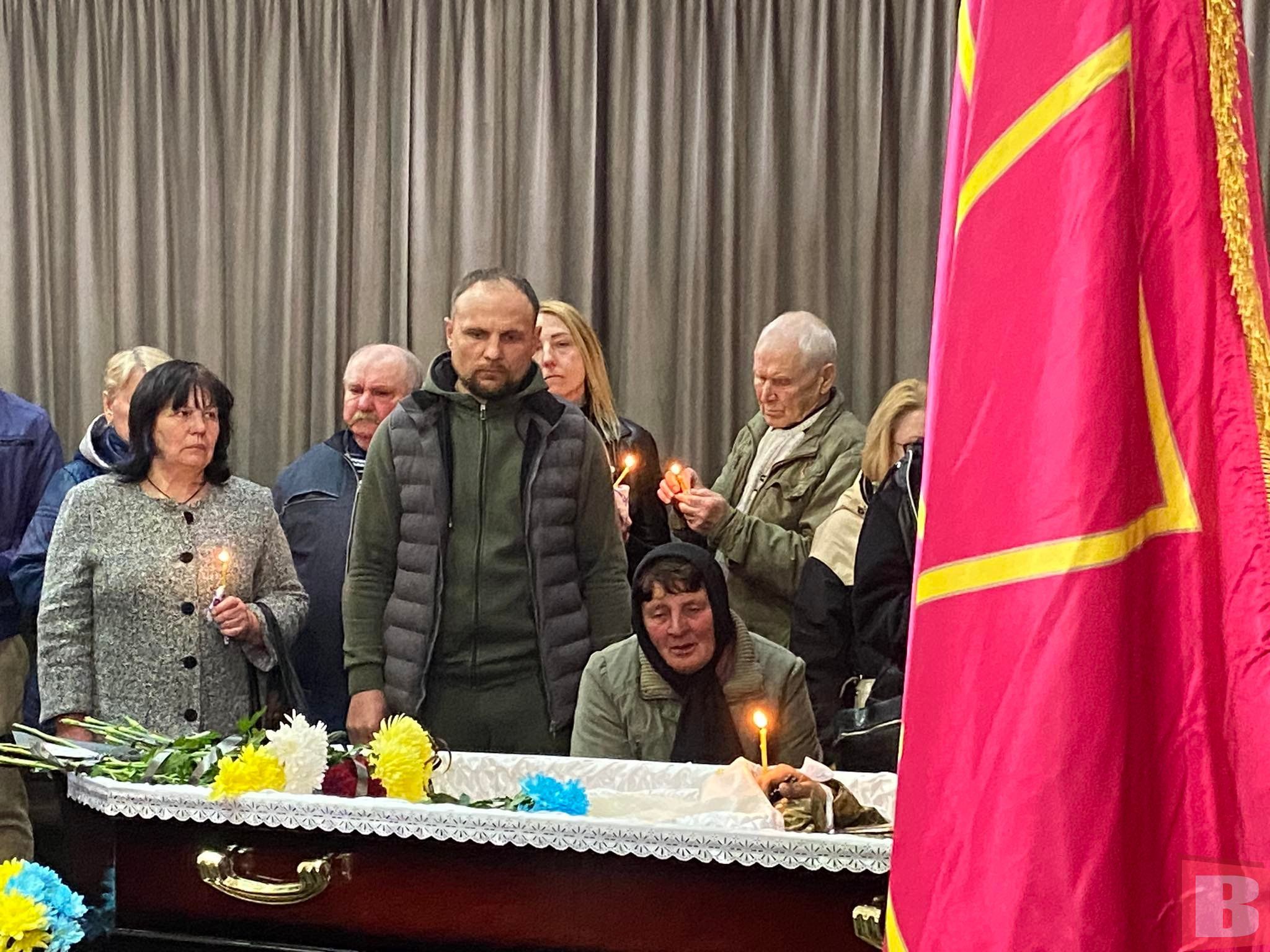 Новини Хмельницького - фото з У Хмельницькому попрощалися із Василем Гав’юком. У нього залишилася дружина і донька