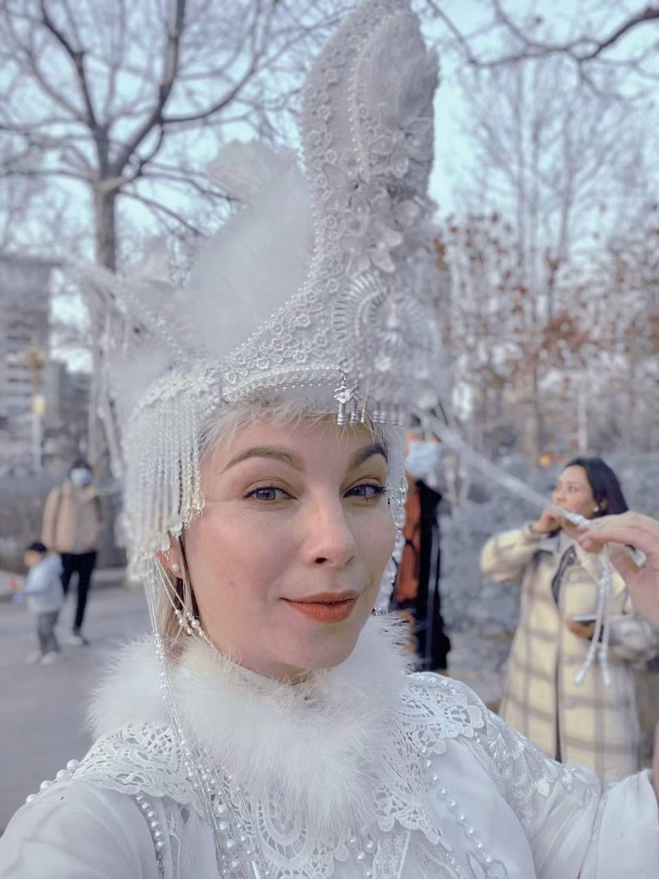 Новини Тернополя - фото з Живе у Китаї, а серцем – з Україною. Історія волонтерки з кременецьким корінням