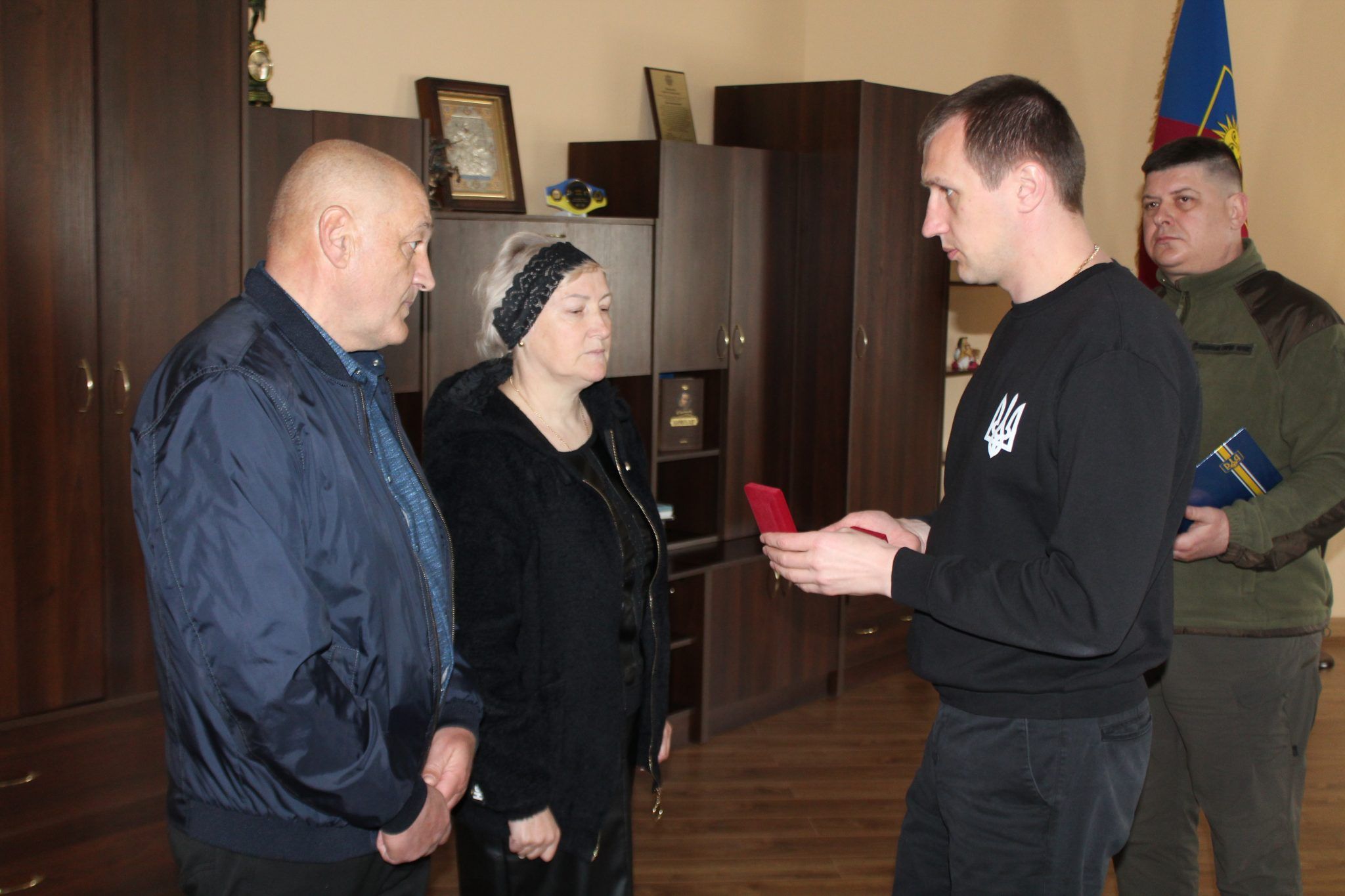 Новини Хмельницького - фото з Нацгвардійця та спортсмена з Хмельниччини посмертно нагородили медаллю «За військову службу»