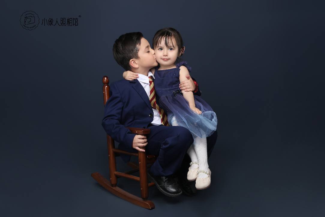 Новини Тернополя - фото з Живе у Китаї, а серцем – з Україною. Історія волонтерки з кременецьким корінням