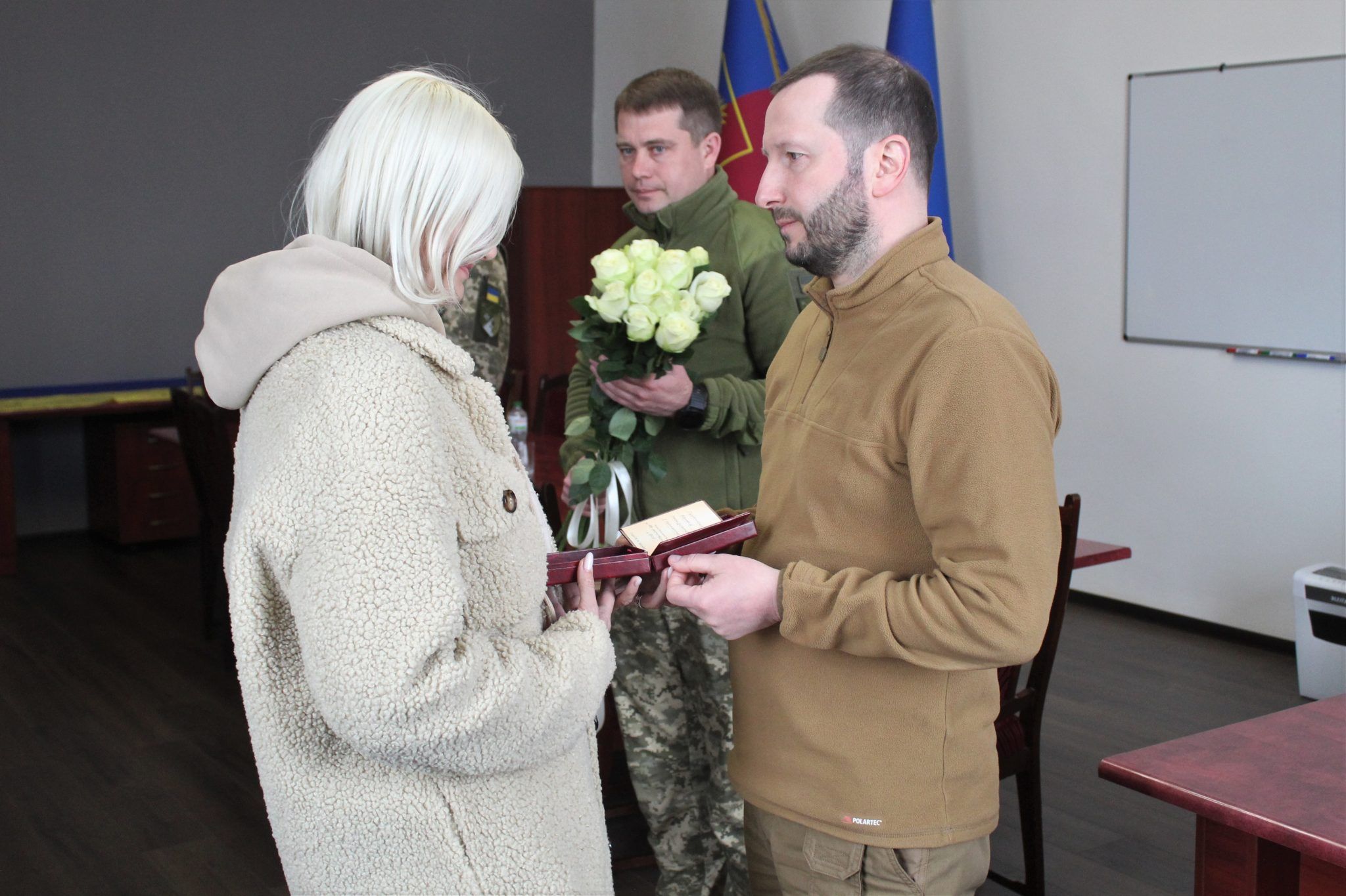 Новини Хмельницького - фото з Ще трьох Героїв Хмельниччини посмертно нагородили почесними орденами