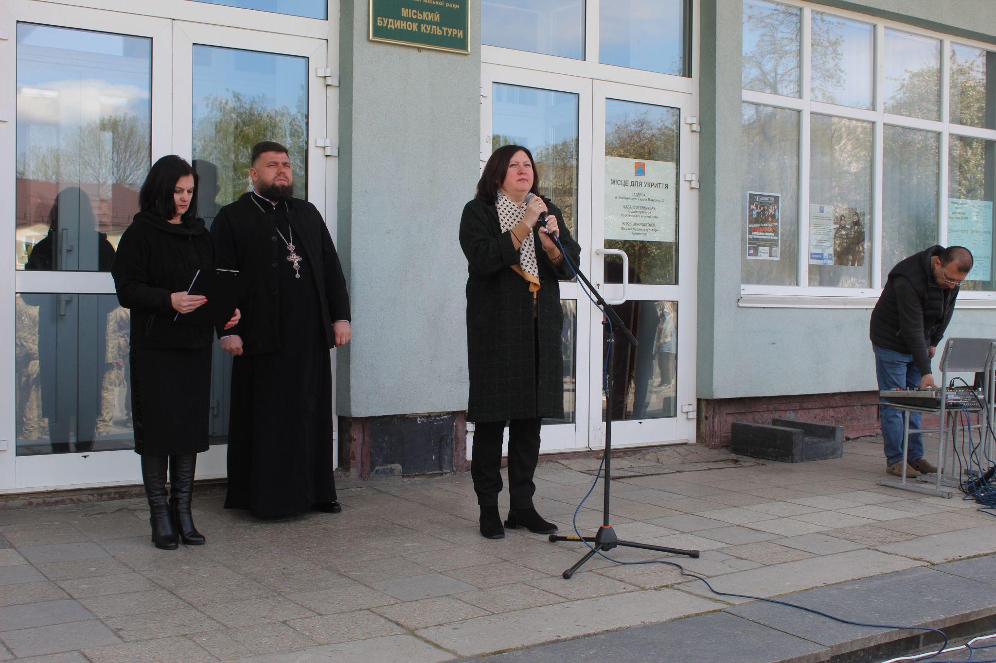 Новини Козятина - фото з «Синочку, я довго чекала і ти повернувся, але не так…» В останню дорогу провели Віктора Тимощука