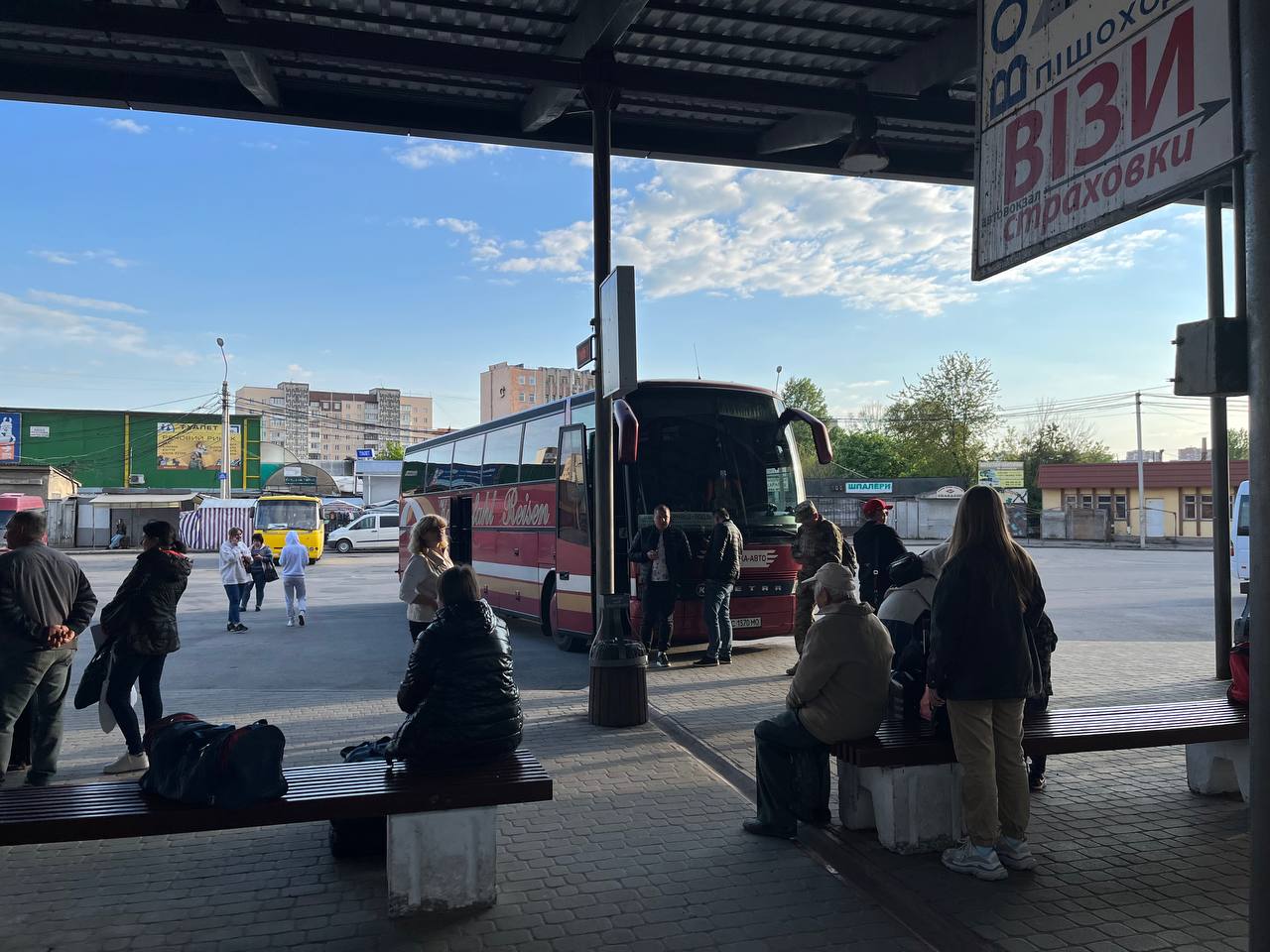 Новини Тернополя - фото з Скільки коштують квитки з Тернополя до сусідніх областей: промоніторили ціни на потяги та автобуси