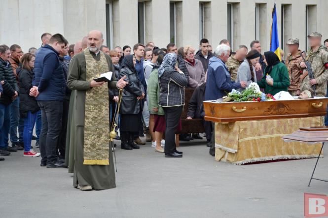Новини Хмельницького - фото з Загинув 32-річний військовий Всеволод Грабар. Без батька залишилось двоє дітей