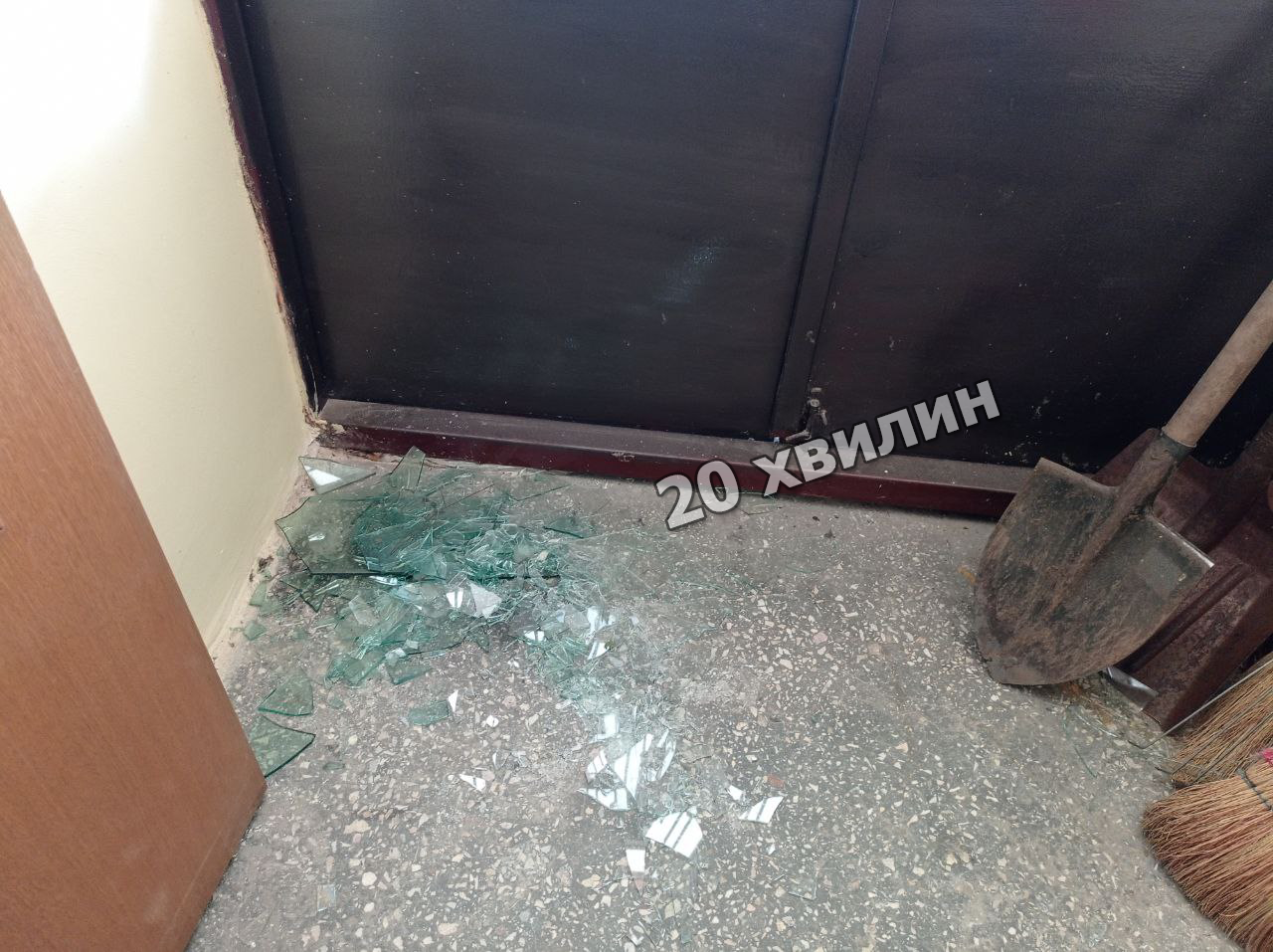 Новини Тернополя - фото з Вибухова хвиля потрощила вікна підприємств та університетів: які наслідки нічного обстрілу Тернополя