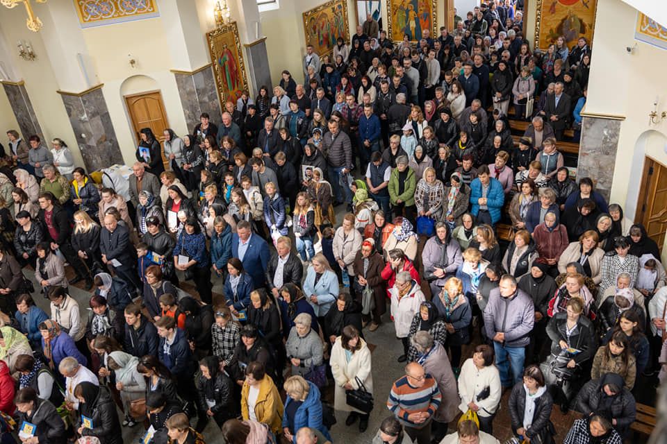 Новини Тернополя - фото з У «Зарваниці» відбулась проща матерів загиблих Героїв