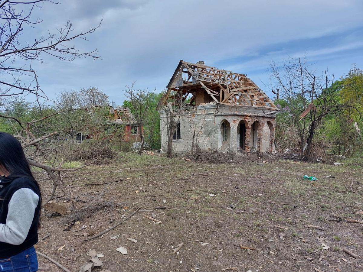 Новини Тернополя - фото з Залишилися без вікон, дверей і навіть стін. Ексклюзивний репортаж із села біля Тернополя після ракетного удару
