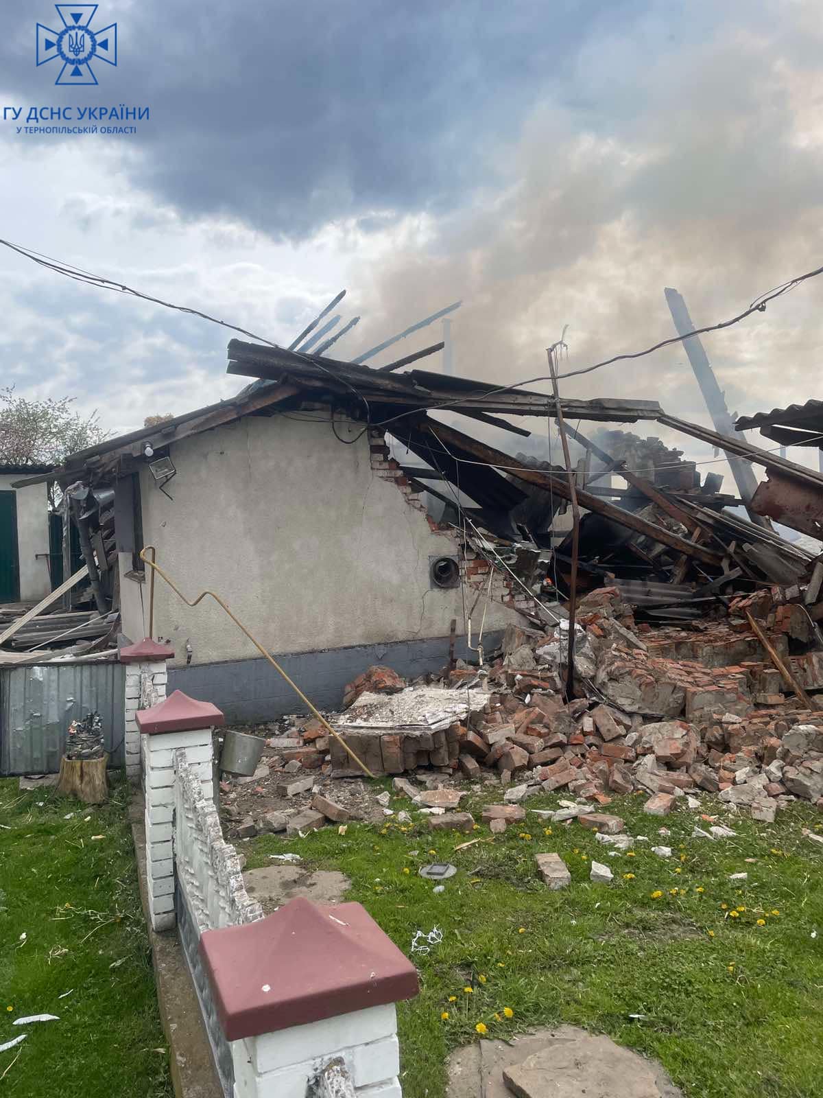 Новини Тернополя - фото з На Чортківщині вогонь охопив три будівлі