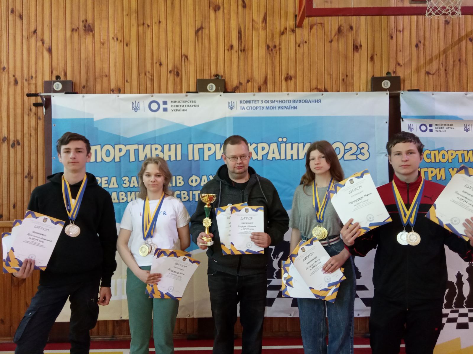 Новини Вінниці - фото з Золотий хет-трик Іванни Свинарчук. Наші шахісти відзначилися на спортивних іграх України