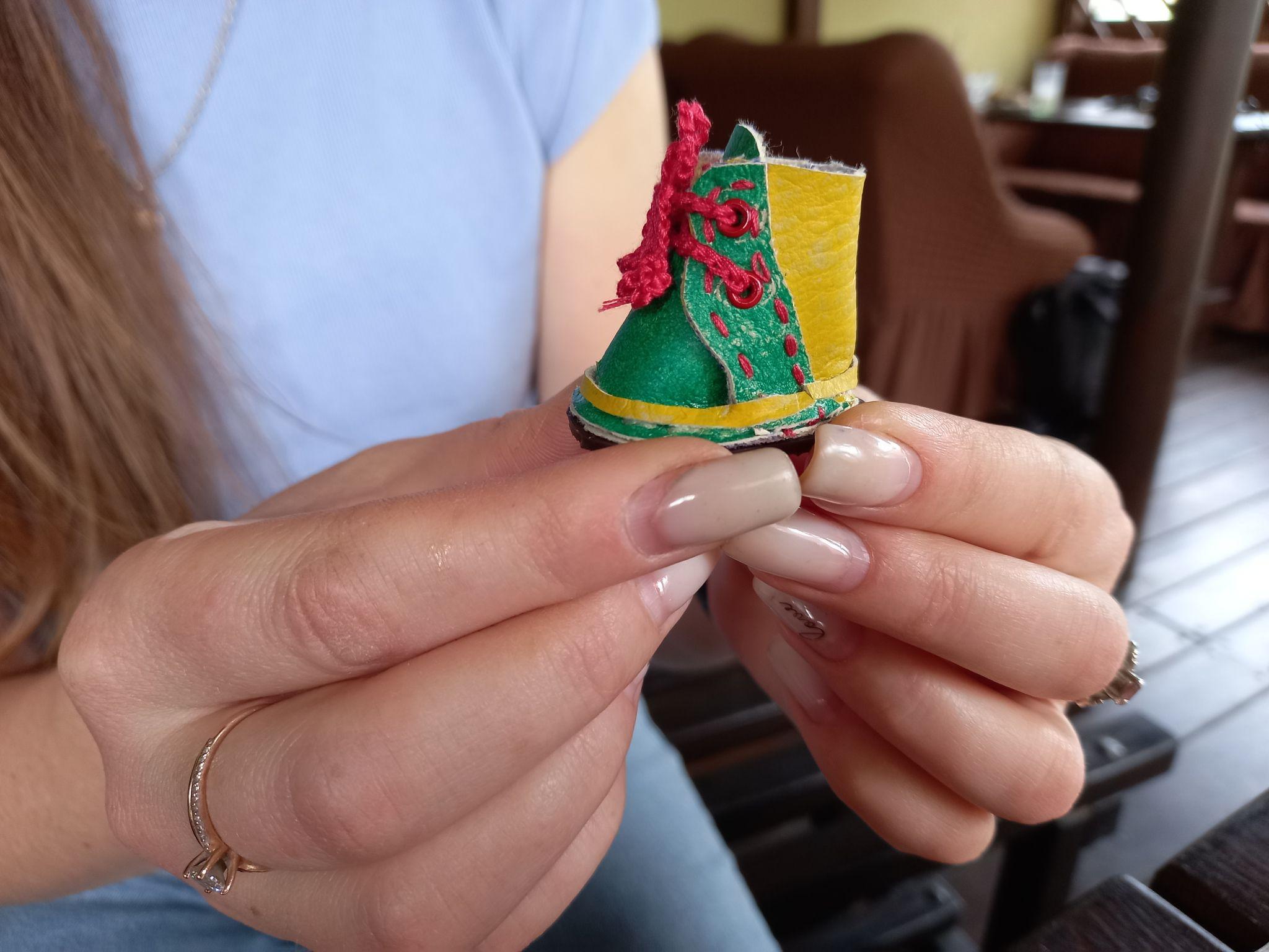 Новини Козятина - фото з «Вони — маленькі обереги». Наталія Мельничук шиє текстильні ляльки