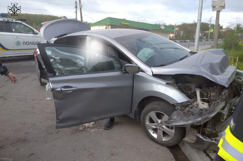 Новини Тернополя - фото з Аварія в селі Підгороднє: є постраждалі