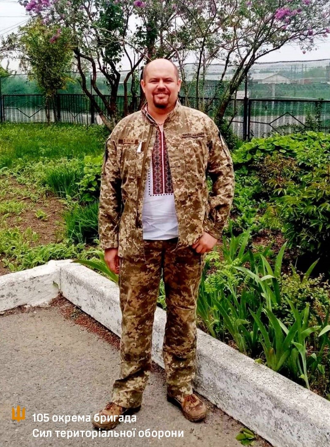 Новини Тернополя - фото з Військові 105-ї бригади ТрО одягнули у свято вишиванки