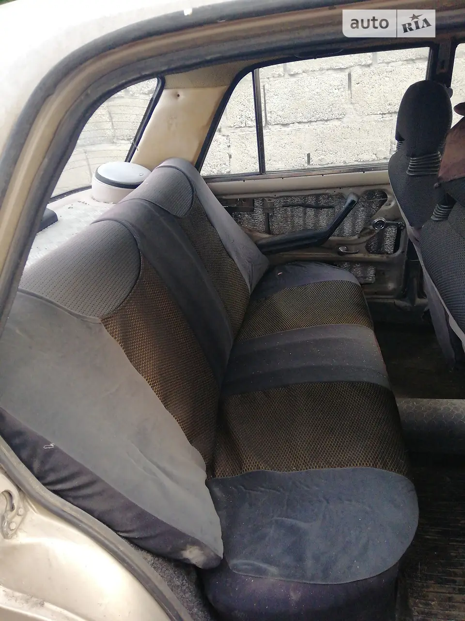 Новини Тернополя - фото з Є за 7 тисяч гривень, а є й за кілька мільйонів: найдорожчі і найдешевші авто, які продають в області