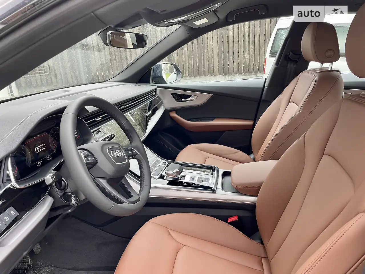 Новини Тернополя - фото з Є за 7 тисяч гривень, а є й за кілька мільйонів: найдорожчі і найдешевші авто, які продають в області