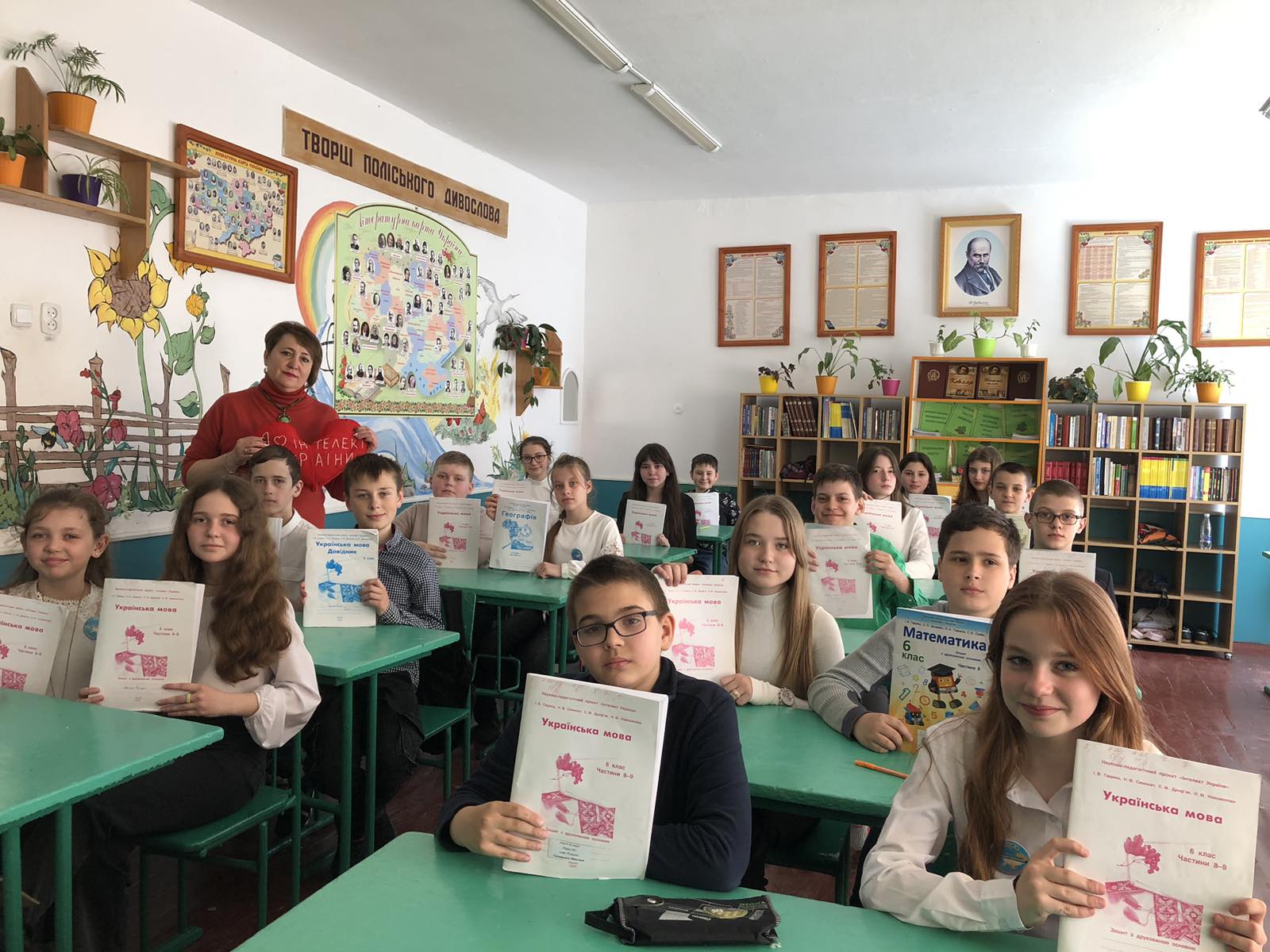 Новини Житомира - фото з «Інтелект України» вже зростає, міцніє і дорослішає. І все це – нам на поміч!