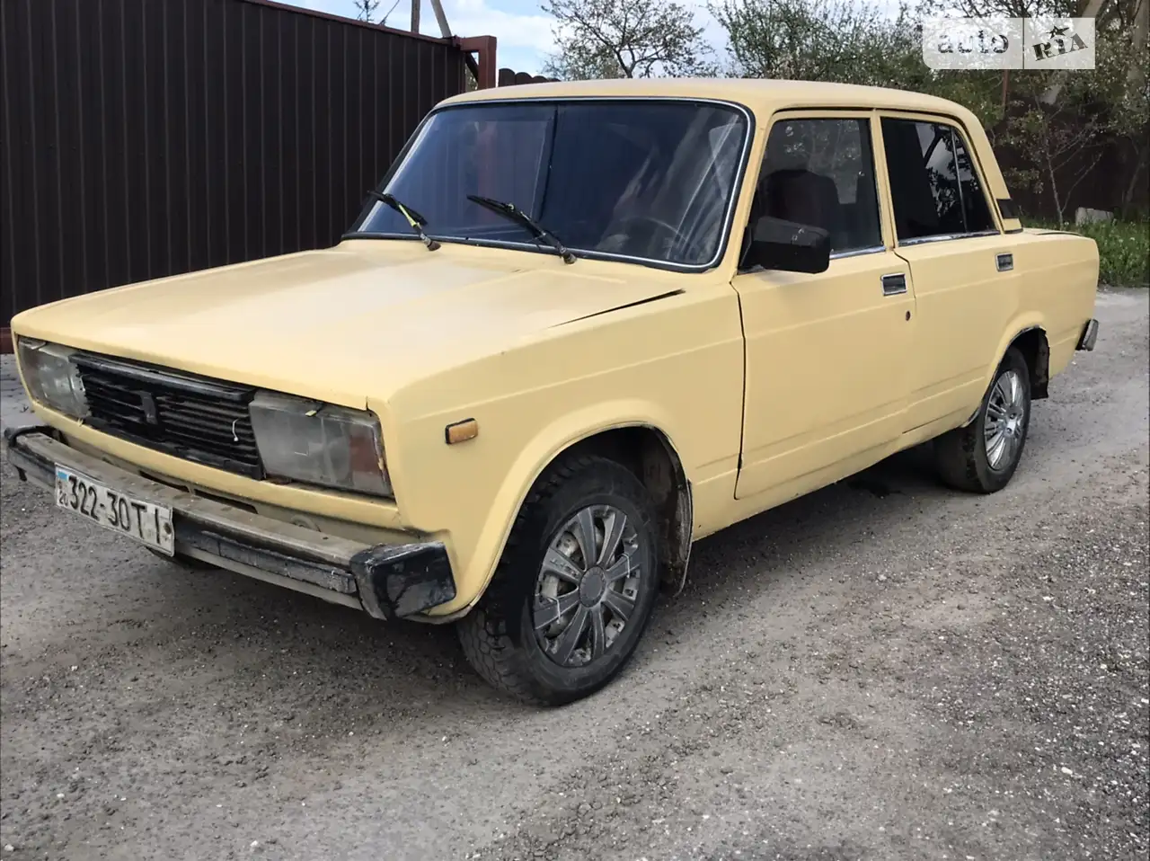 Новини Тернополя - фото з Є за 7 тисяч гривень, а є й за кілька мільйонів: найдорожчі і найдешевші авто, які продають в області