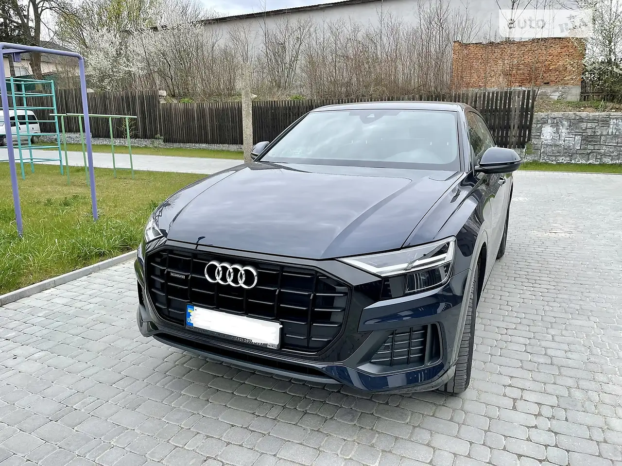 Новини Тернополя - фото з Є за 7 тисяч гривень, а є й за кілька мільйонів: найдорожчі і найдешевші авто, які продають в області