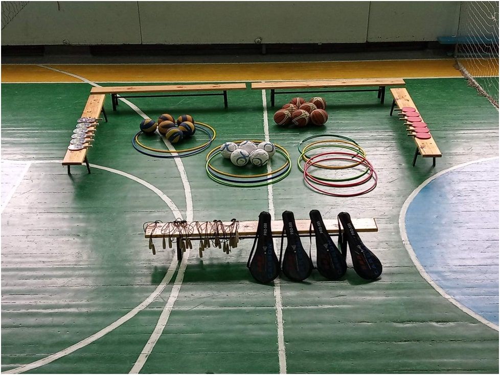 Новини Тернополя - фото з Для тернопільської школи №14 придбали новий спортінвентар