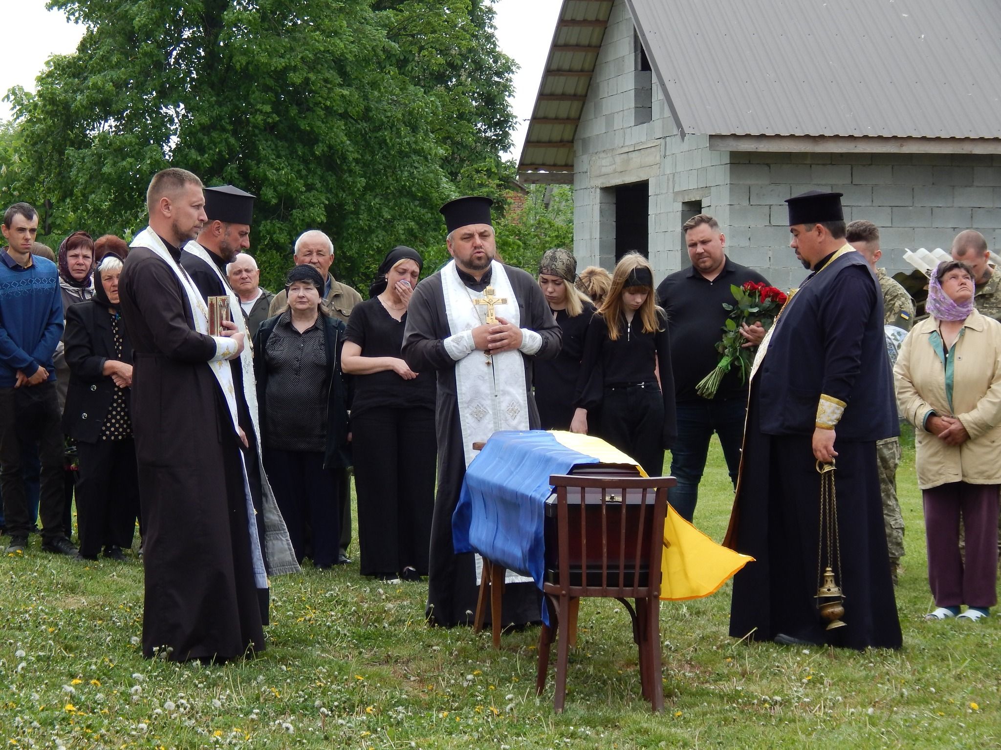 Новини Хмельницького - фото з Одним з перших прийняв бій: перепоховали танкіста з Шепетівщини