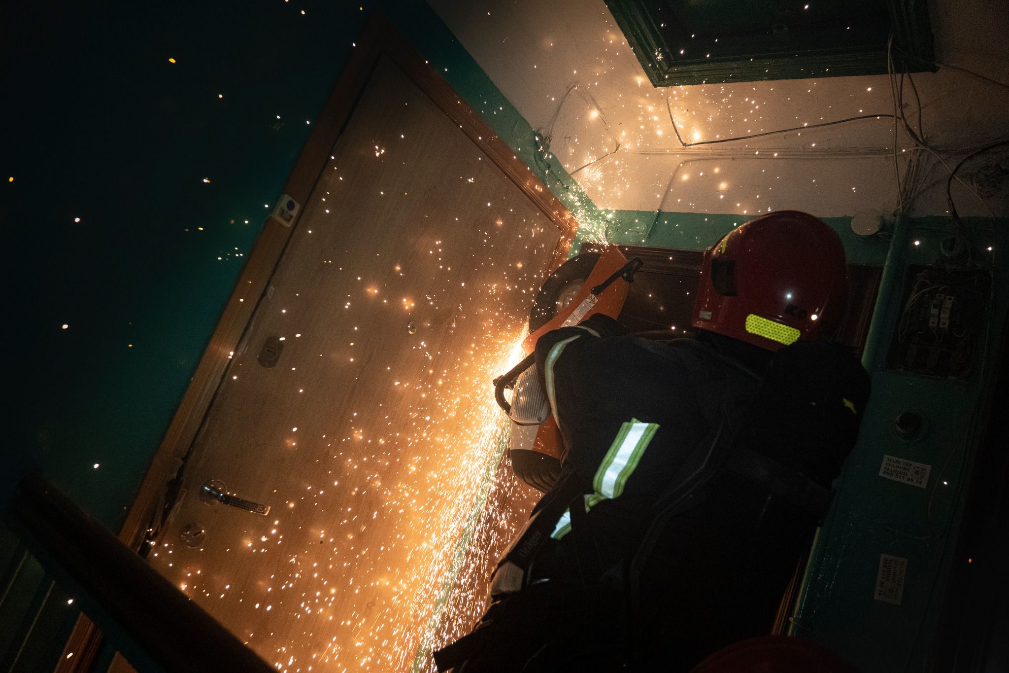 Новини Хмельницького - фото з На Озерній горів очерет, на Соборній – квартира в п'ятиповерхівці  (ВІДЕО, ФОТО)