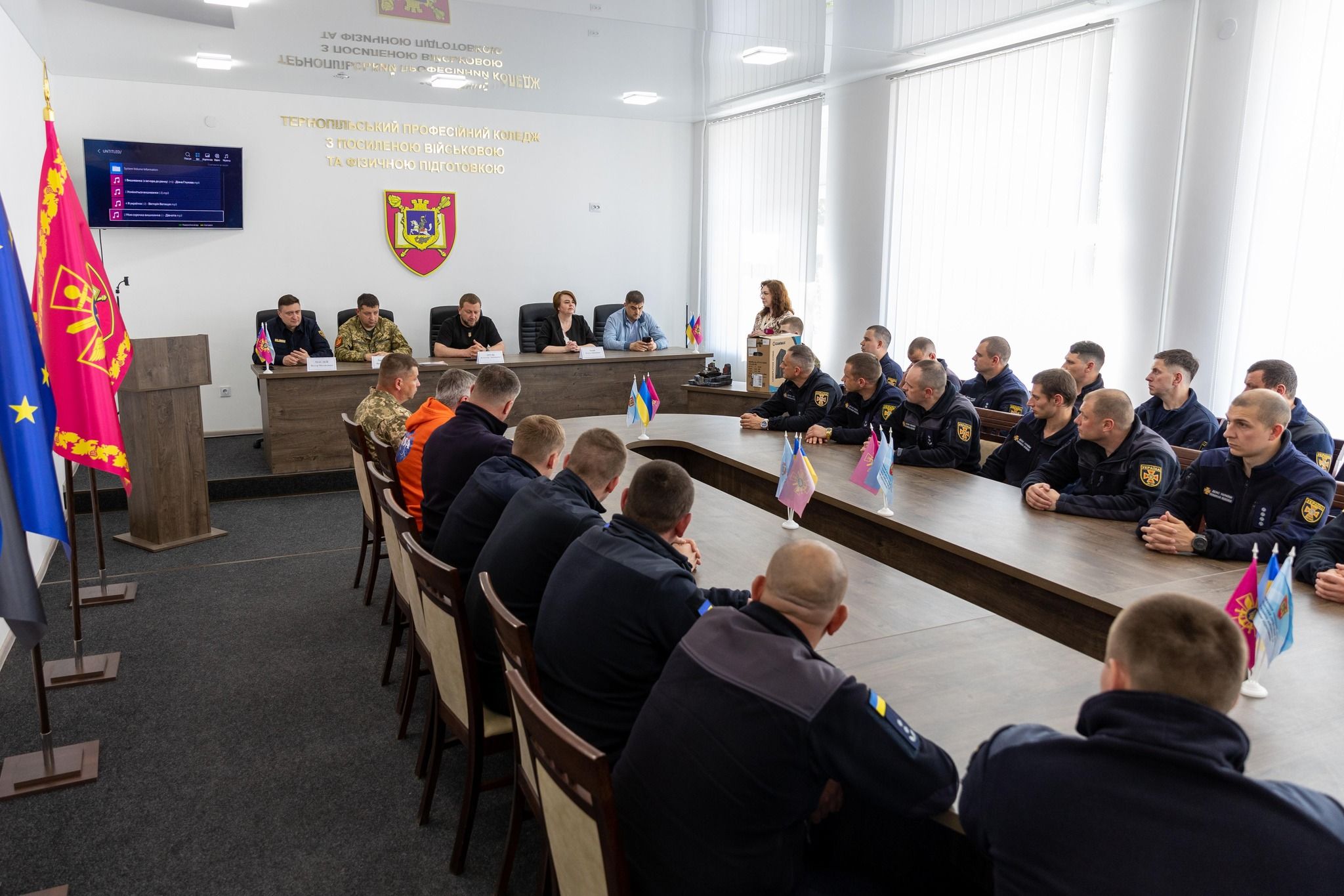 Новини Тернополя - фото з Перша група рятувальників Тернопільщини завершила курси з керування дронами