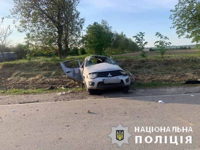Новини Вінниці - фото з Водій загинув, четверо дітей-пасажирів у лікарні. У Тиврівській громаді перекинулося авто