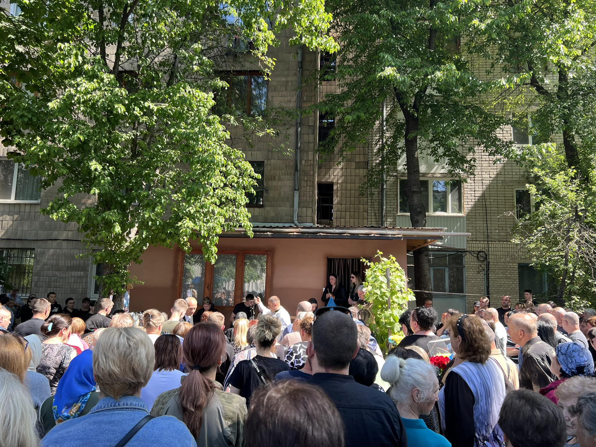 Новини Вінниці - фото з У квітні пішов на фронт і за кілька тижнів загинув. Вінниця попрощалась з Віталієм Медведським