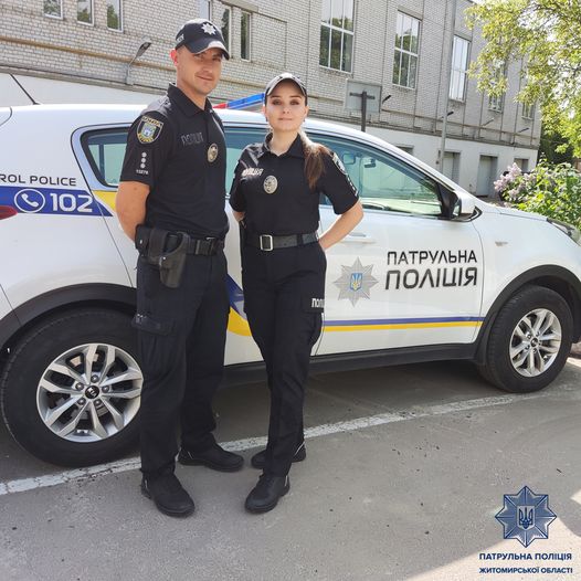 На зображенні може бути: 2 людини, швидка допомога та текст