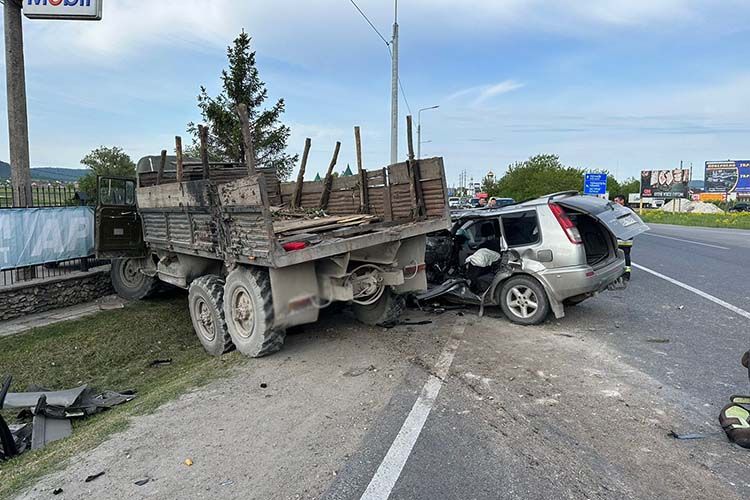 Новини Тернополя - фото з В аварії в Кременці загинув 29-річний водій