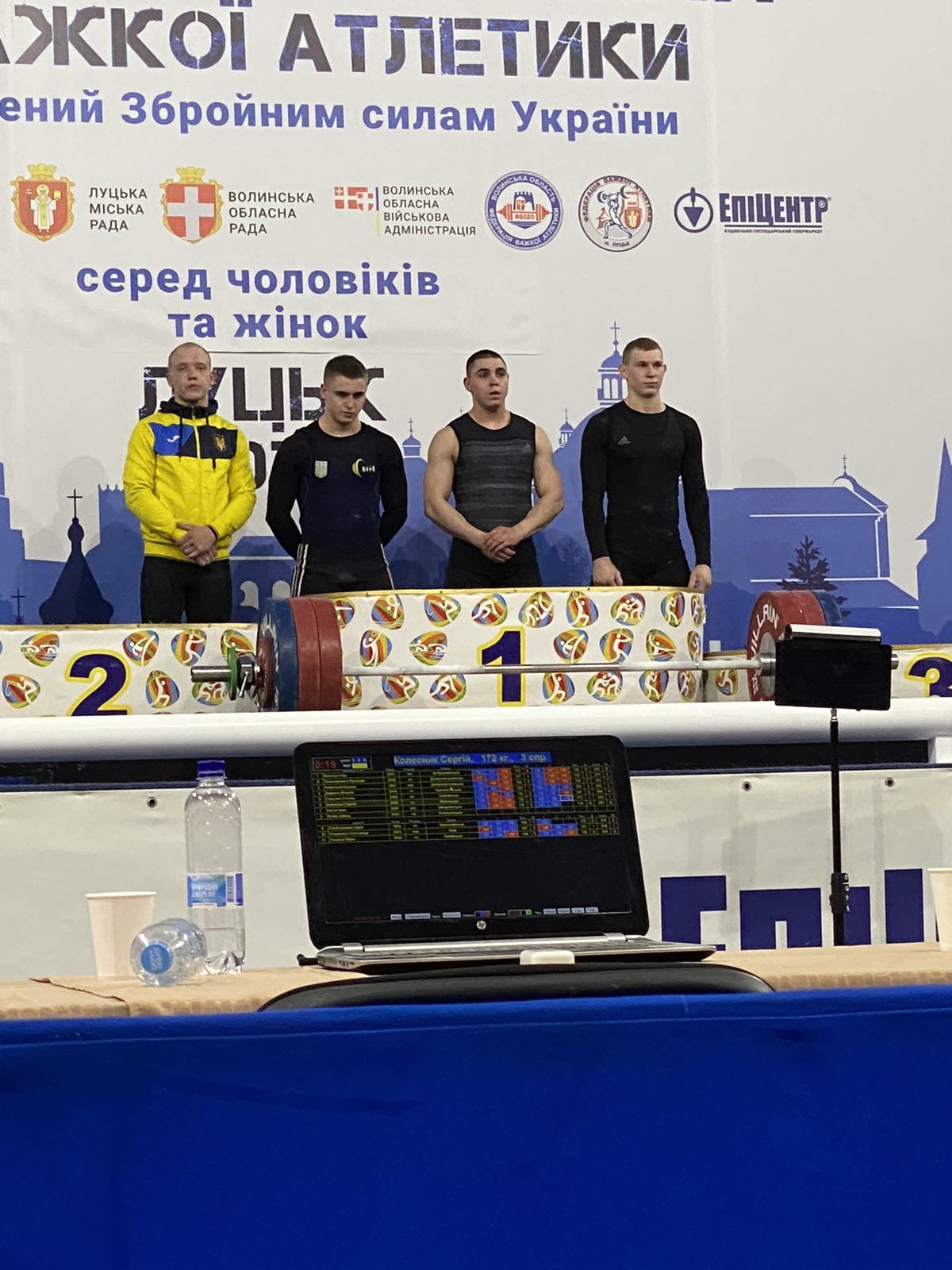 Новини Вінниці - фото з Вінничанин побив три юніорські важкоатлетичні рекорди. Сергій Колесник мріє про Олімпіаду