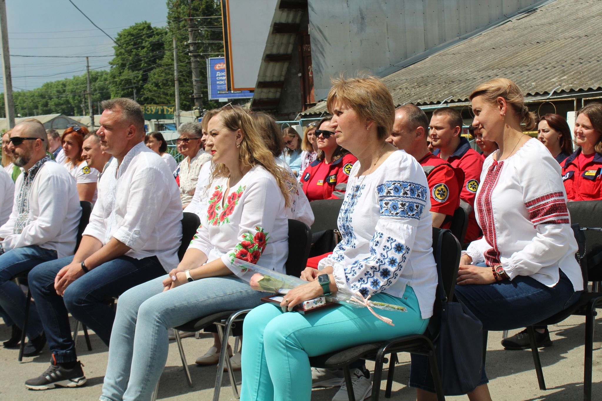 Новини Хмельницького - фото з Хмельниччина отримала три сучасних «швидких» від ВООЗ