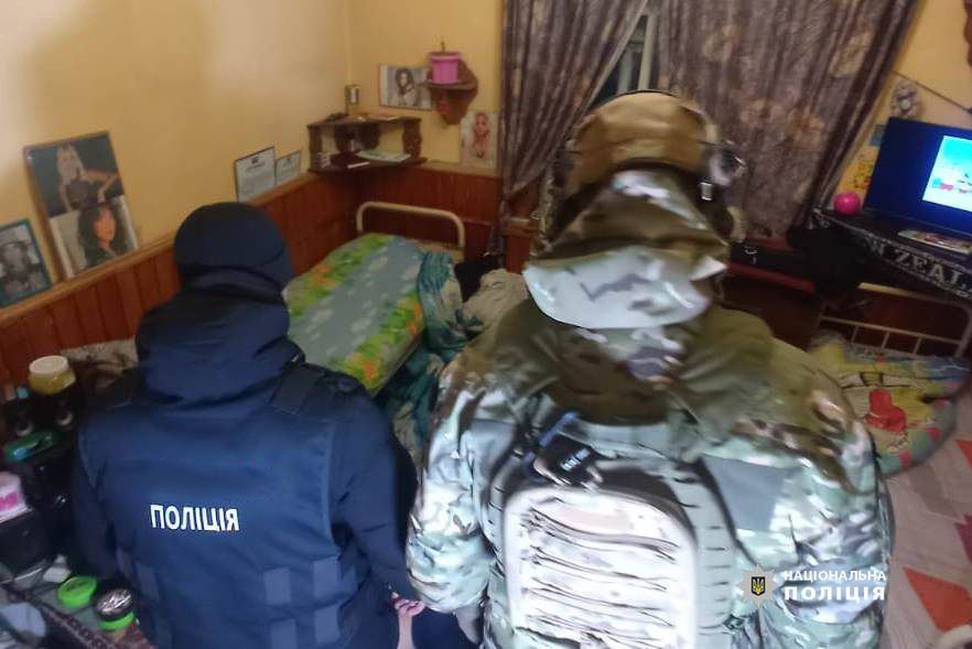 Новини Вінниці - фото з КОРД та «Циклон Поділля» у Стрижавській колонії: банда зеків дурила військових