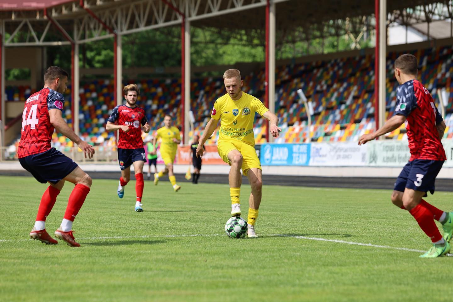 Новини Тернополя - фото з Тернопільська «Нива» вдома приймала «Металург»: чи допомогли рідні стіни