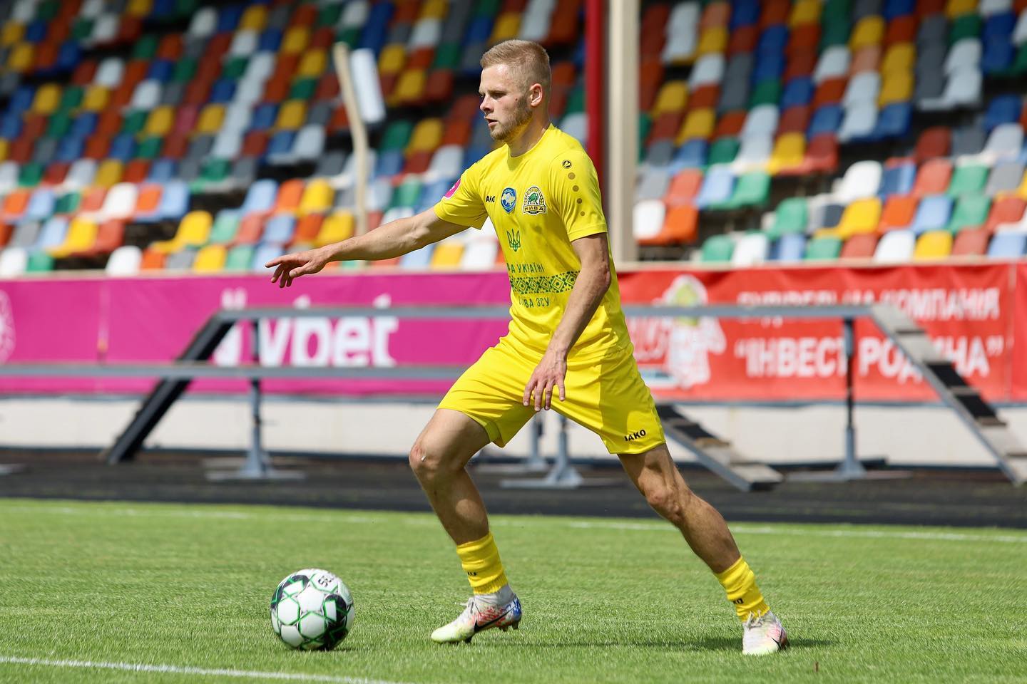 Новини Тернополя - фото з Тернопільська «Нива» вдома приймала «Металург»: чи допомогли рідні стіни