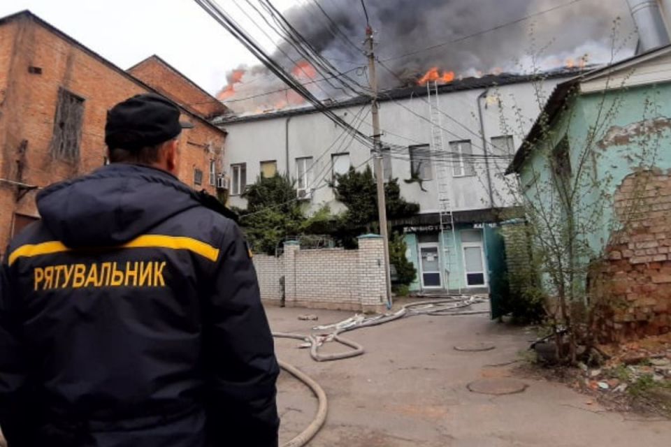 Новини Вінниці - фото з ТОП важливих новин на 20minut.ua від 22 по 29 травня, які ви могли пропустити Друга річниця трагедії на Бевза. Чи знайшли винуватців пожежі, у якій загинула людина?