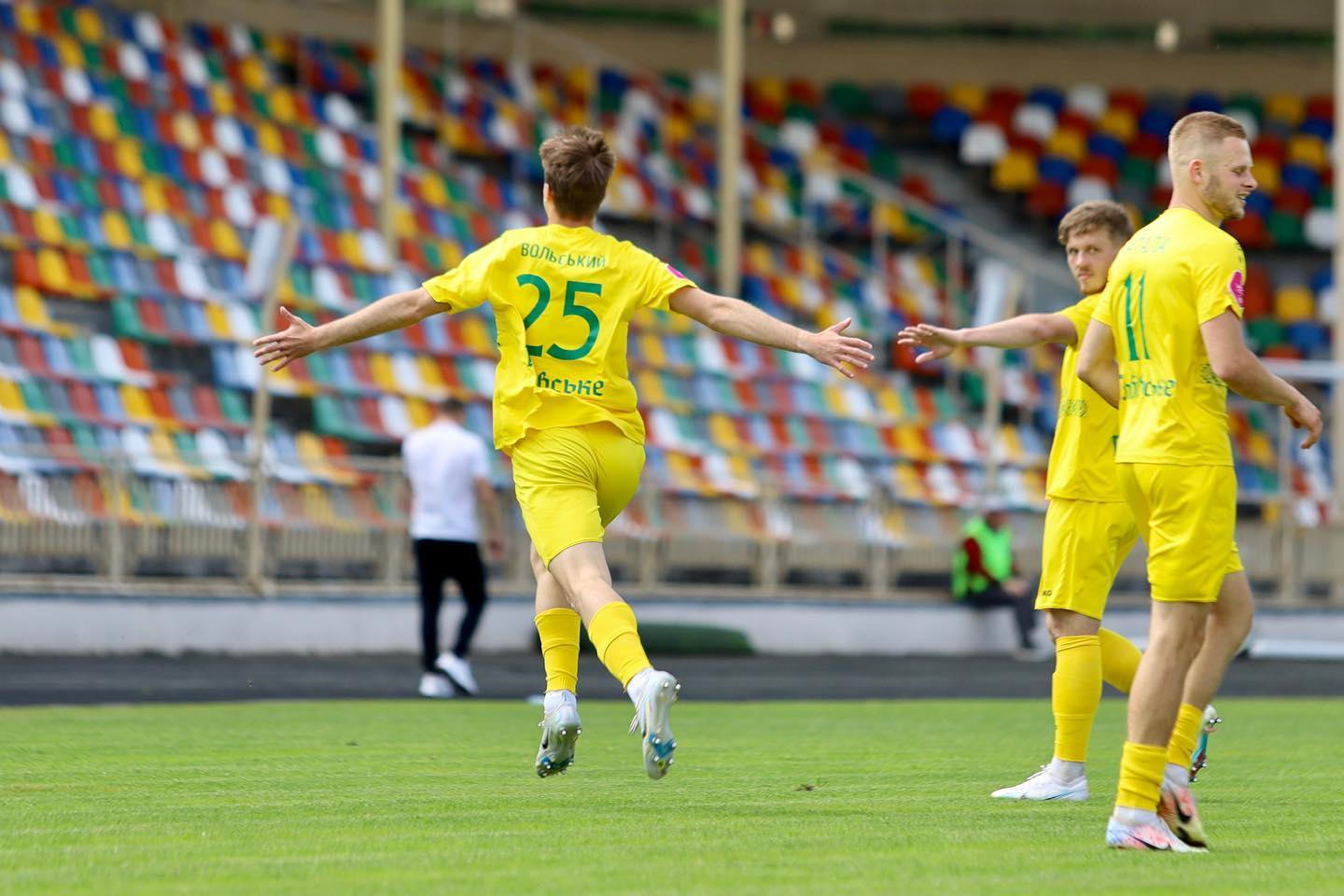 Новини Тернополя - фото з Тернопільська «Нива» вдома приймала «Металург»: чи допомогли рідні стіни