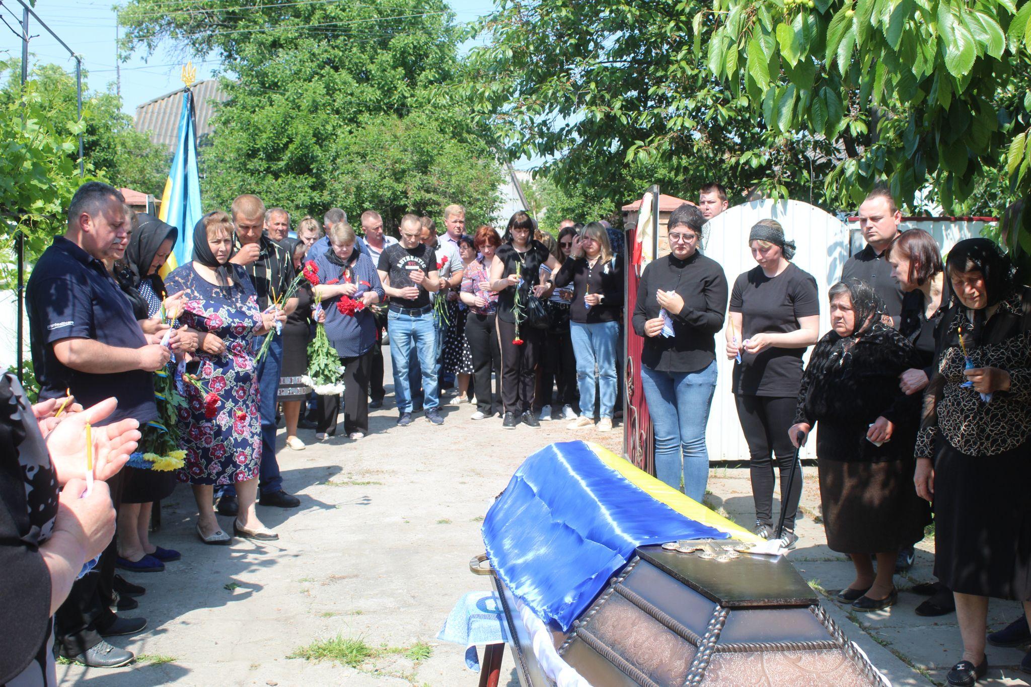 Новини Козятина - фото з Він був тихим і любив дітей. В останню путь провели Владислава Сохинчука