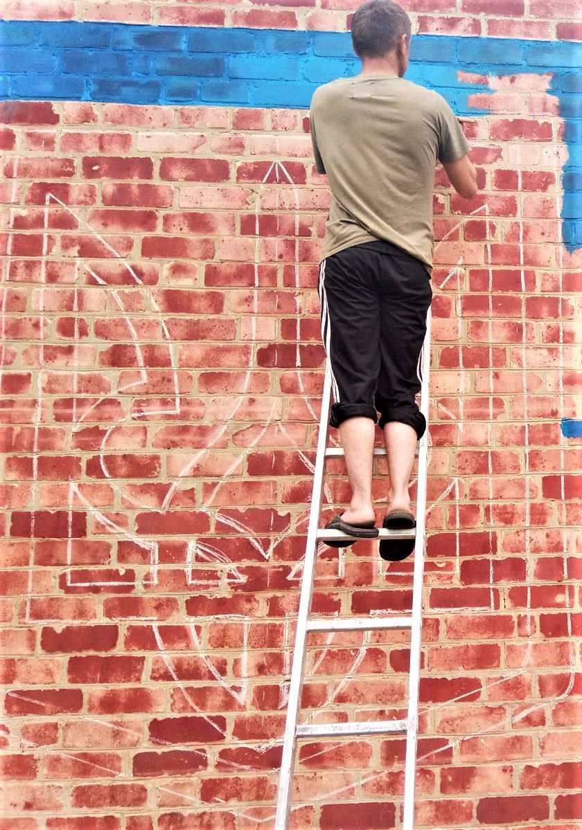 Новини Хмельницького - фото з Синьо-жовтий мурал створили у селі Шепетівського району